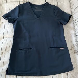 Figs Dark Harbor Casma top